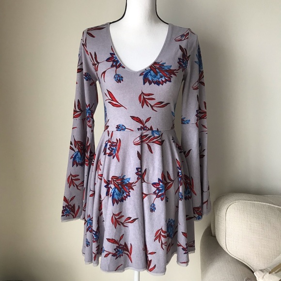 UO Kimchi Blue Cozy Printed Bell Sleeve Dress - Picture 4 of 7